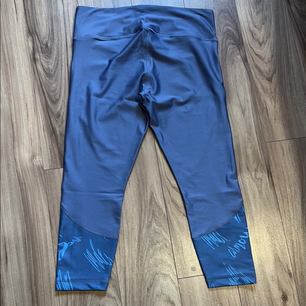 NWOT Under Armour Blue Compression Leggings - Picture 3 of 3